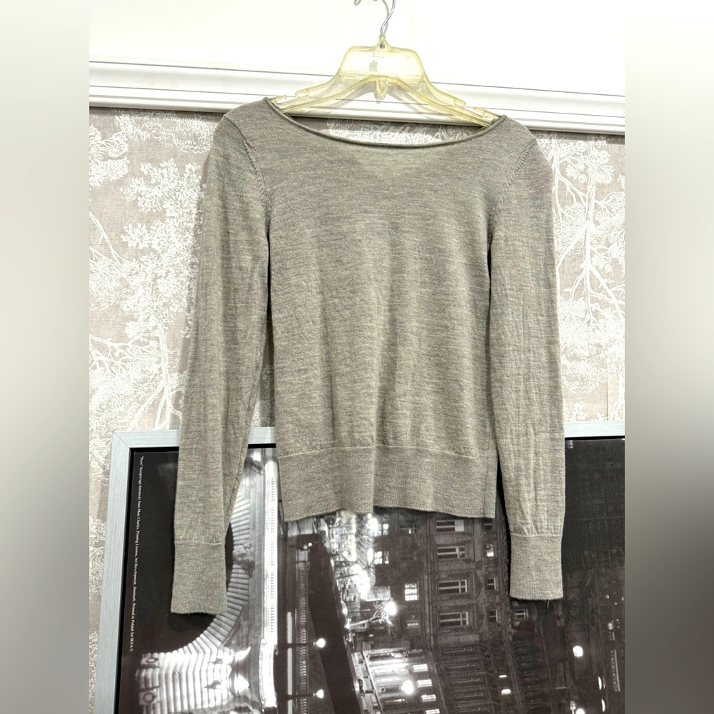 100% Merino wool Ann Taylor sweater with bow back